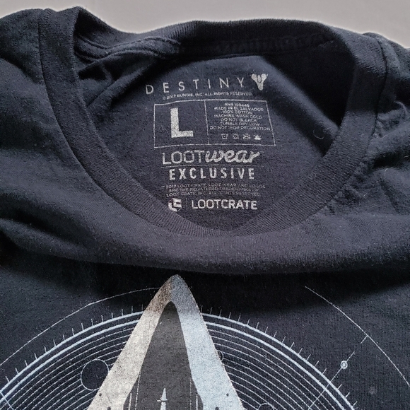 Destiny 2 Gamer Tee Men's Large Lootcrate Video Game Graphic - Picture 3 of 5